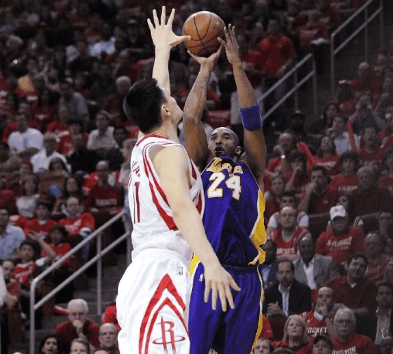 关于娱乐篮球:明星比赛中的搞笑瞬间盘点的信息 关于娱乐篮球:明星比赛中的搞笑瞬间盘点的信息