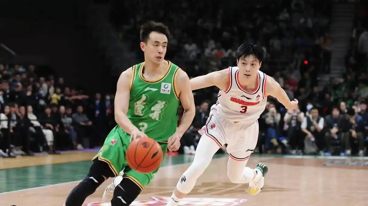 关于篮球季后赛:强队逆袭夺冠的信息 关于篮球季后赛:强队逆袭夺冠的信息