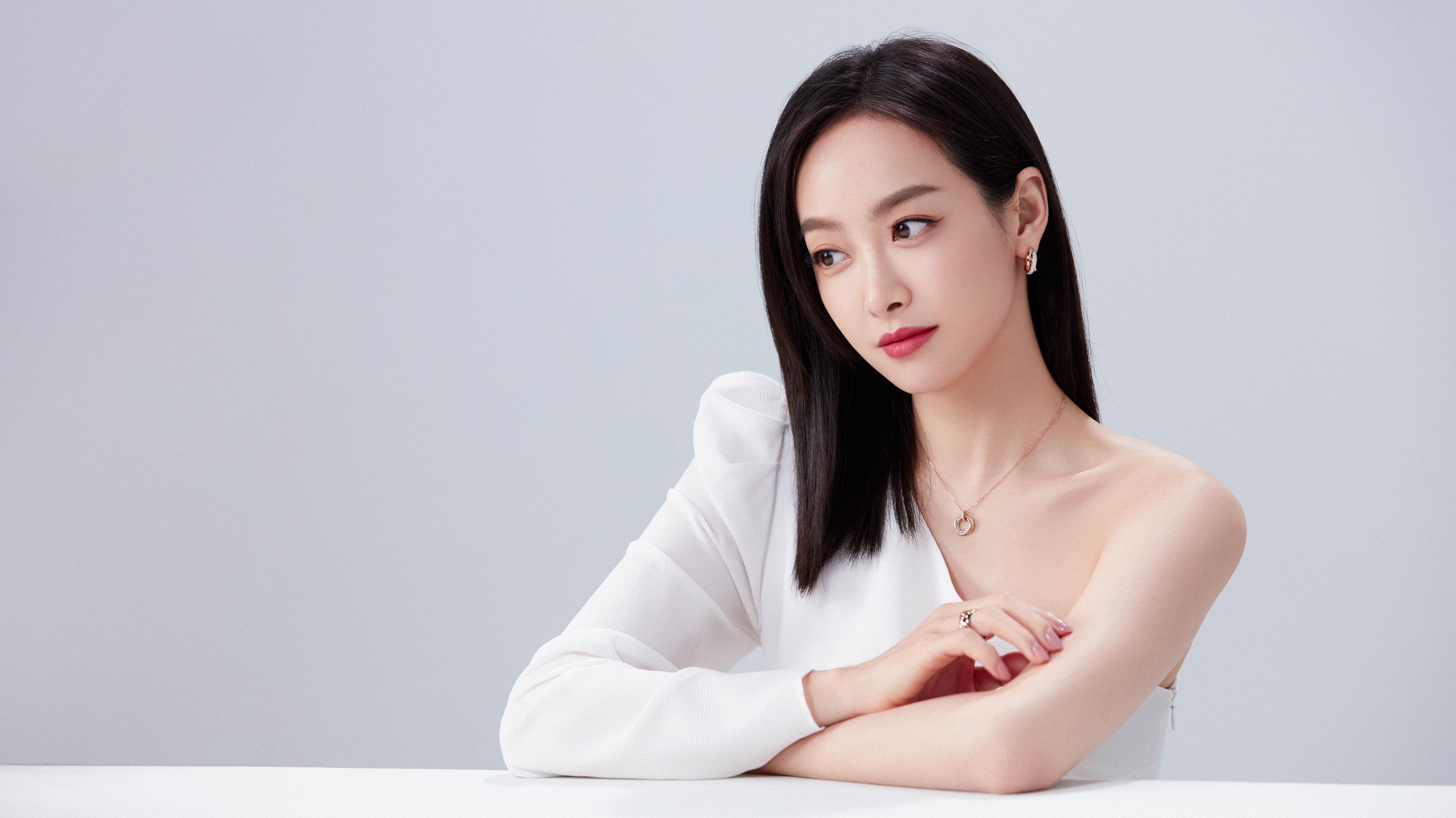 _全天候极限挑战:在不同天气中比拼速度_,极限挑战天气预报美女是谁