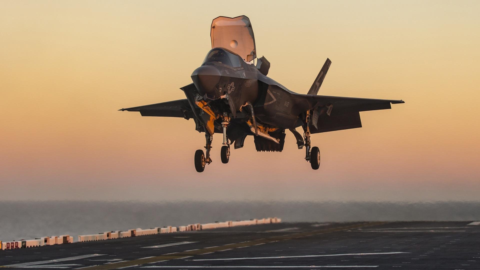 乐鱼电竞在线平台-总冠军争夺战即将开启，谁能笑到最后？，总冠军什么时候打