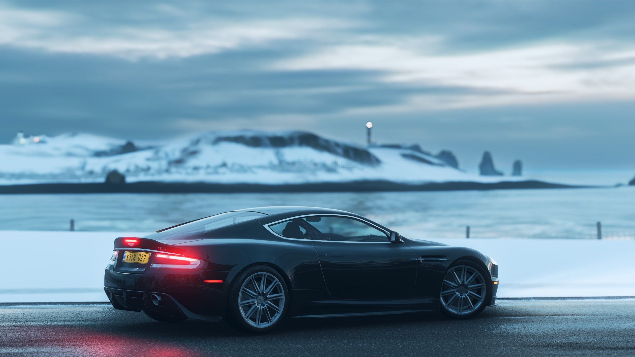 比赛现场:运动员与观众的互动盛宴,运动员比赛场景