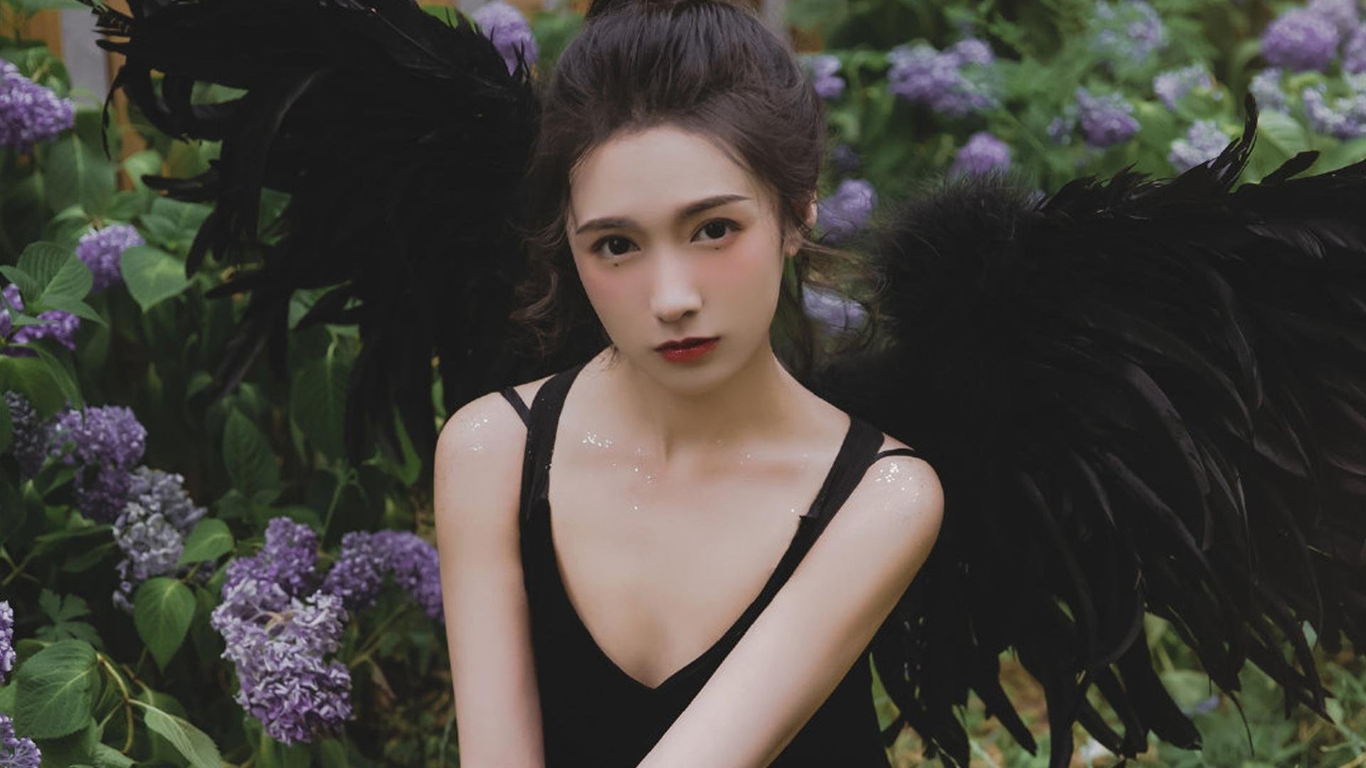 乐鱼体育APP官方下载-瞬间回顾：比赛中的惊喜瞬间集锦！，比赛精彩时刻