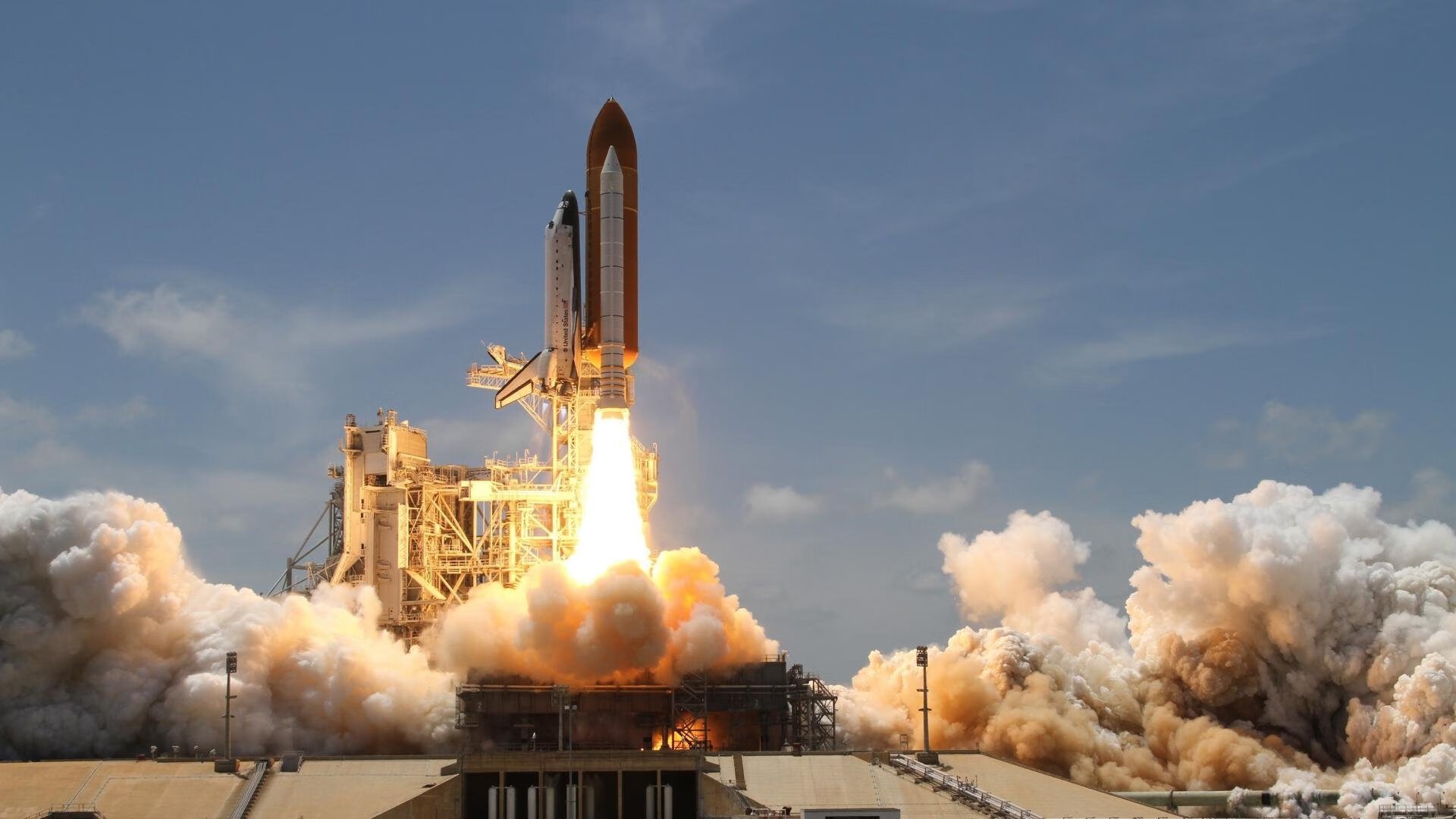 乐鱼体育-西甲比赛后分析，专家讲解中场控球策略背后的战术逻辑，中场控球视频