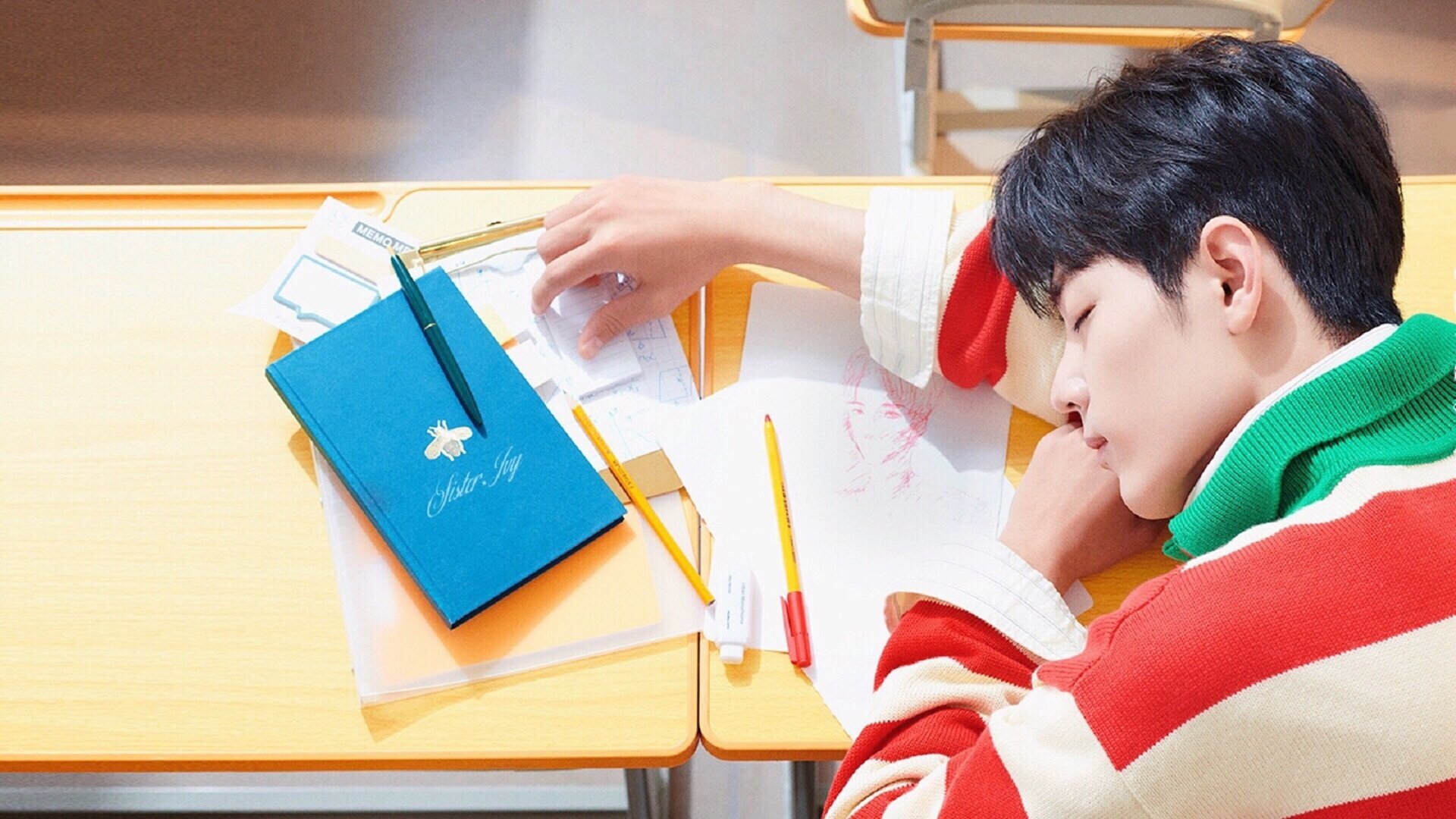 LEYU乐鱼体育官方网站-勇士逆转公牛，东部决赛中库里罚球绝杀，库里32分勇士遭马刺逆转