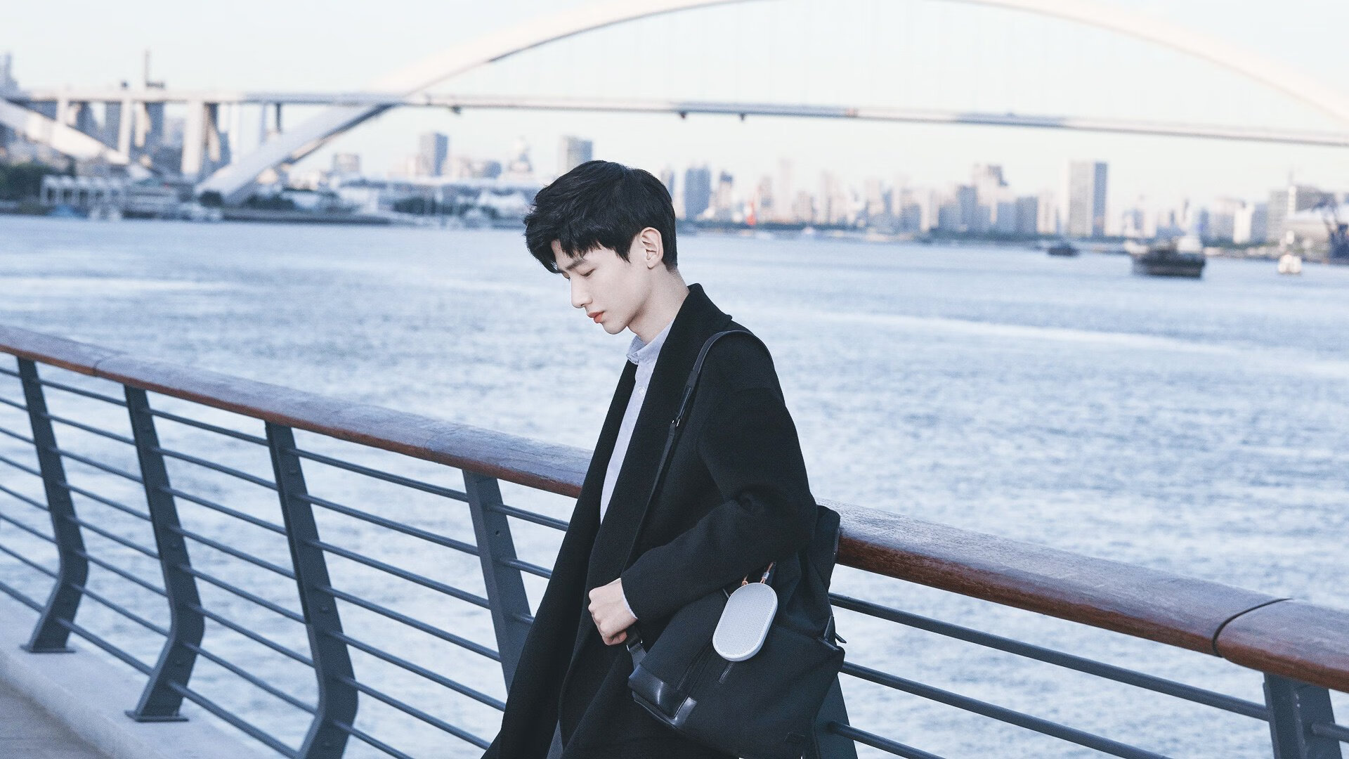 那不勒斯快速换位制造进攻错位优势,那不勒斯位置