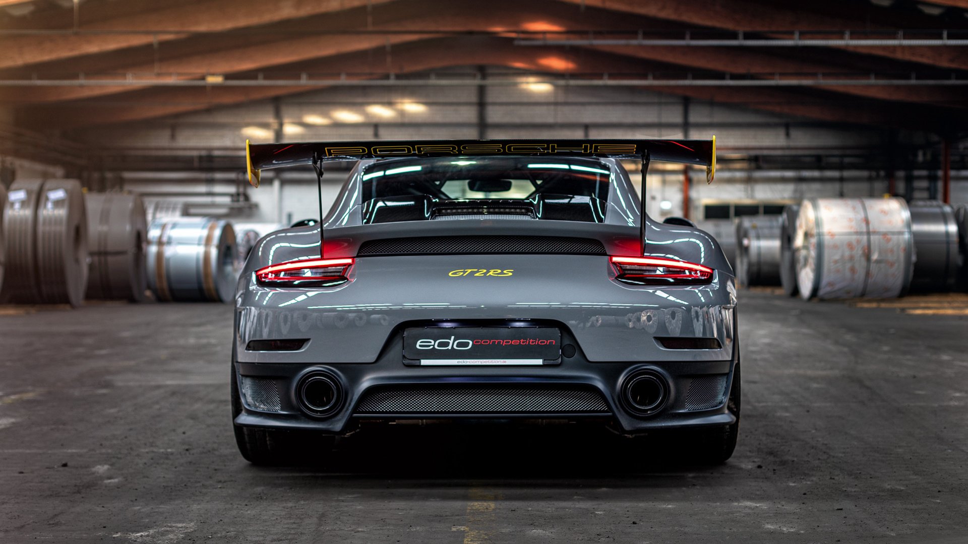 罗男子自由泳冲刺爆发惊艳泳池，男子自由泳运动员